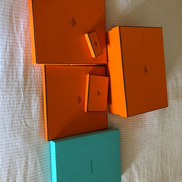 Box - Picture 3 of 3